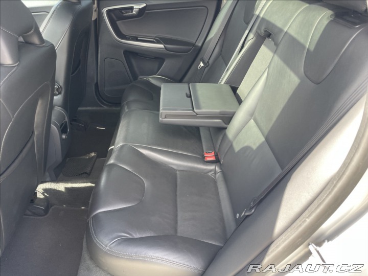 Volvo XC60 2,4 D4 Summum AWD Geartr 2014