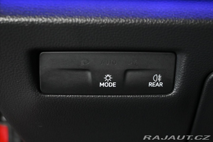 Volkswagen Passat 2,0 TDi 110kW DSG *Busine 2024