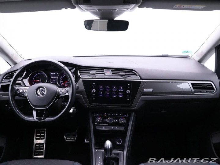 Volkswagen Touran 2,0 TDI 110kW DSG LED Nav 2019