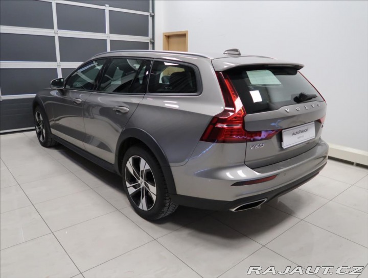 Volvo V60 2,0 D4 AWD AUT CROSS COUN 2019