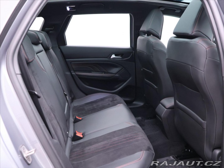 Peugeot 308 2,0 HDI 133kW Aut. CZ Nav 2017