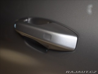 Volvo V60 2,0 B4 Plus Dark DCT 2024