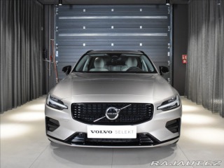 Volvo V60 2,0 B4 Plus Dark DCT 2024