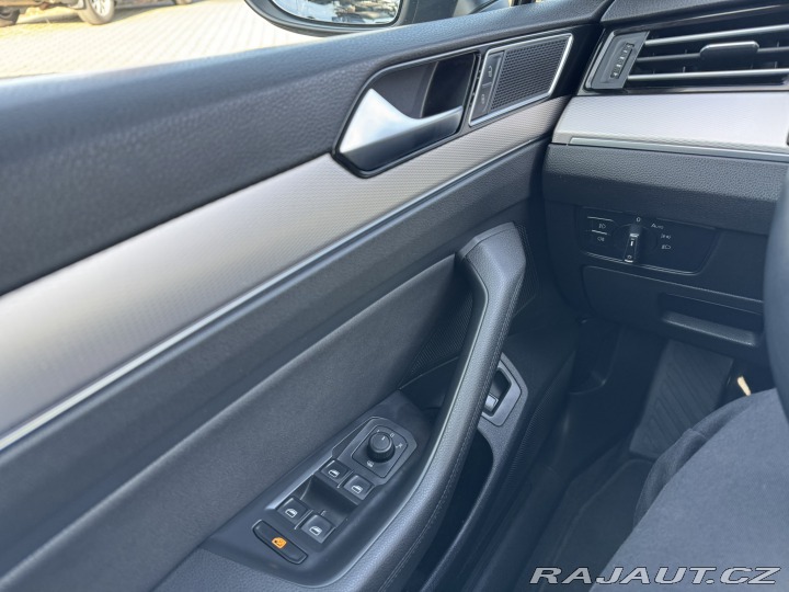 Volkswagen Passat B8 DSG 2,0 TDI 110 KW STK 2015