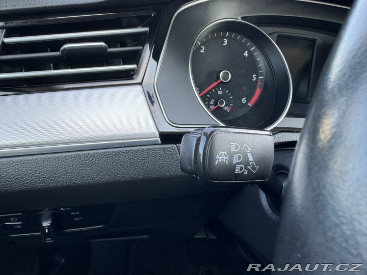 Volkswagen Passat B8 DSG 2,0 TDI 110 KW STK 2015