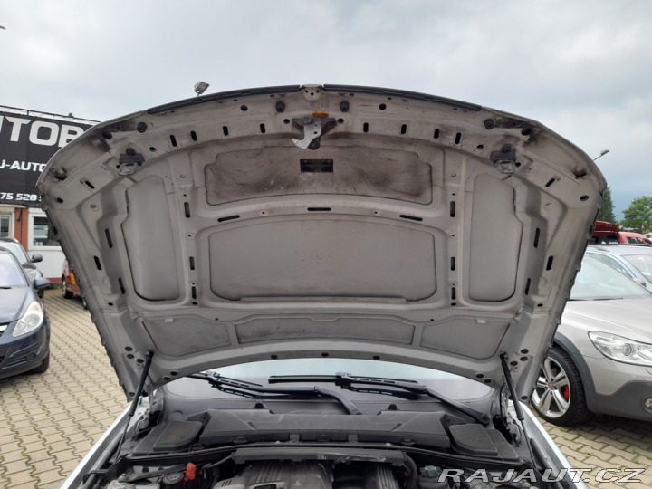 BMW 3 325i 2,5 160 KW KOLA AC 2005