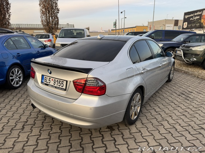 BMW 3 325i 2,5 160 KW KOLA AC 2005