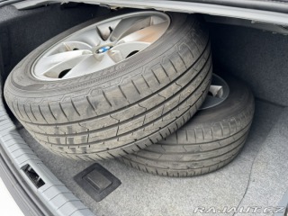 BMW 3 325i 2,5 160 KW KOLA AC 2005