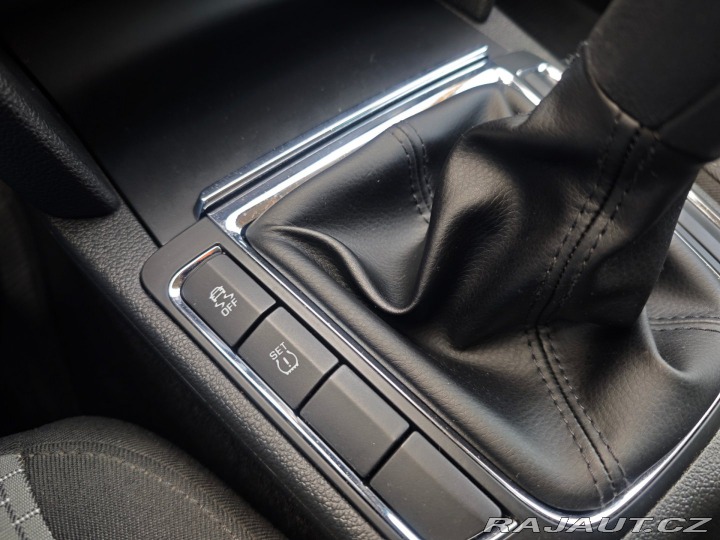 Škoda Superb 1.8 TSi Ambition NAVI Bi- 2010