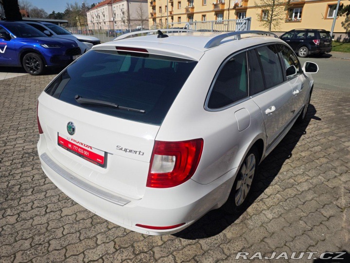 Škoda Superb 1.8 TSi Ambition NAVI Bi- 2010
