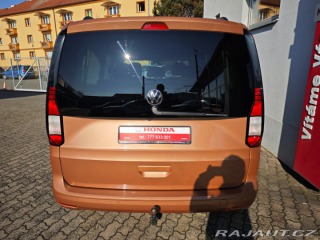 Volkswagen Caddy Maxi Life 2.0 TDi 7 míst 2021