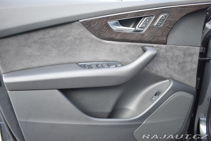 Audi Q7 50 TDI S-LINE*4x4*TAŽNÉ*Č 2019