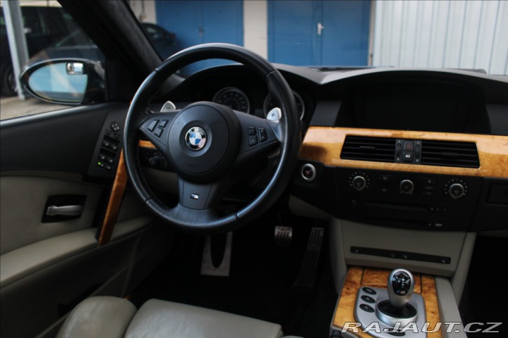 BMW M5 5,0 M5 E60 5.0 V10 5.0 V1 2005