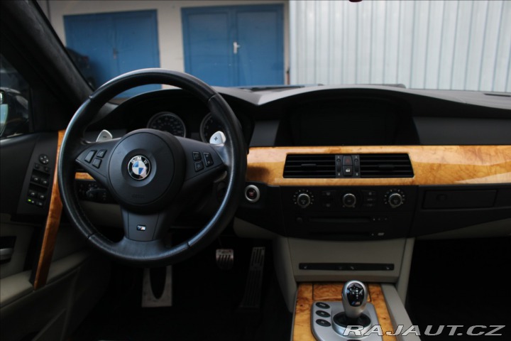 BMW M5 5,0 M5 E60 5.0 V10 5.0 V1 2005