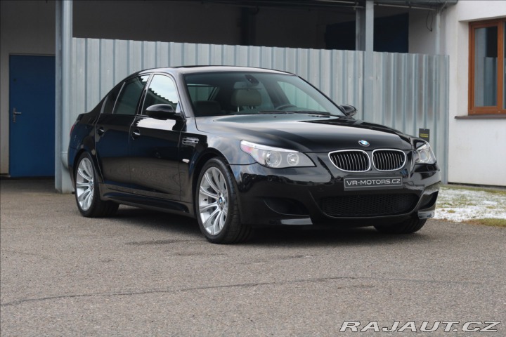 BMW M5 5,0 M5 E60 5.0 V10 5.0 V1 2005