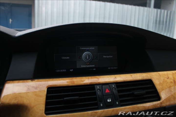 BMW M5 5,0 E60 V10 2005