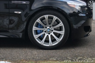 BMW M5 5,0 M5 E60 5.0 V10 5.0 V1 2005