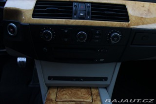 BMW M5 5,0 M5 E60 5.0 V10 5.0 V1 2005