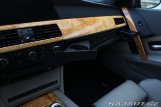 BMW M5 5,0 M5 E60 5.0 V10 5.0 V1 2005
