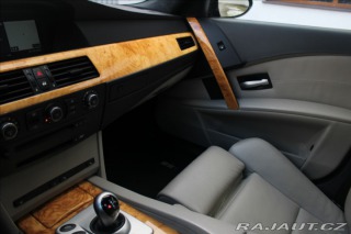 BMW M5 5,0 M5 E60 5.0 V10 5.0 V1 2005