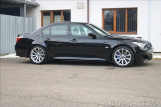 BMW M5 5,0 M5 E60 5.0 V10 5.0 V1 2005
