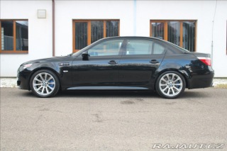 BMW M5 5,0 M5 E60 5.0 V10 5.0 V1 2005