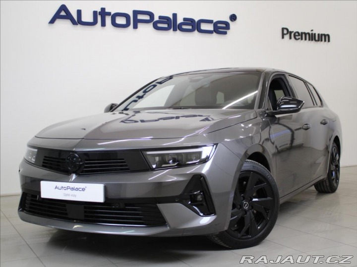Opel Astra 1,6 PHEV Ultimate PC 1 12 2023