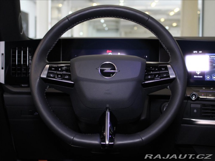Opel Astra 1,6 PHEV Ultimate PC 1 12 2023