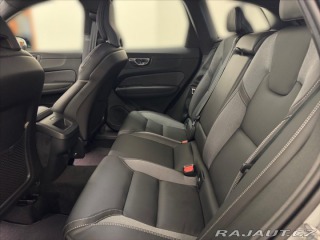Volvo XC60 2,0 B4 AWD Plus Dark 1793 2023