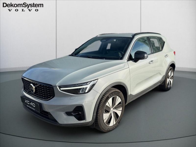 Volvo XC40 2,0 B3 FWD Plus Dark 6326