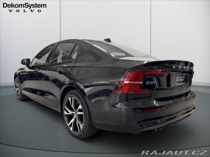 Volvo S60 2,0 B4 FWD Plus Dark 9119 2024
