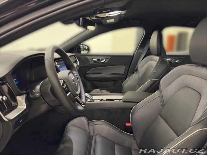 Volvo S60 2,0 B4 FWD Plus Dark 9119 2024