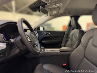 Volvo XC60 2,0 B4 AWD Plus Dark 6996 2024