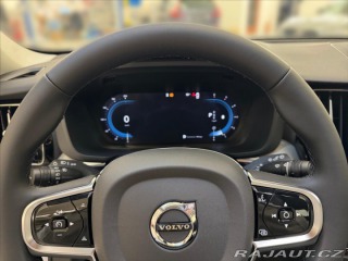 Volvo XC60 2,0 B4 AWD Plus Dark 6996 2024