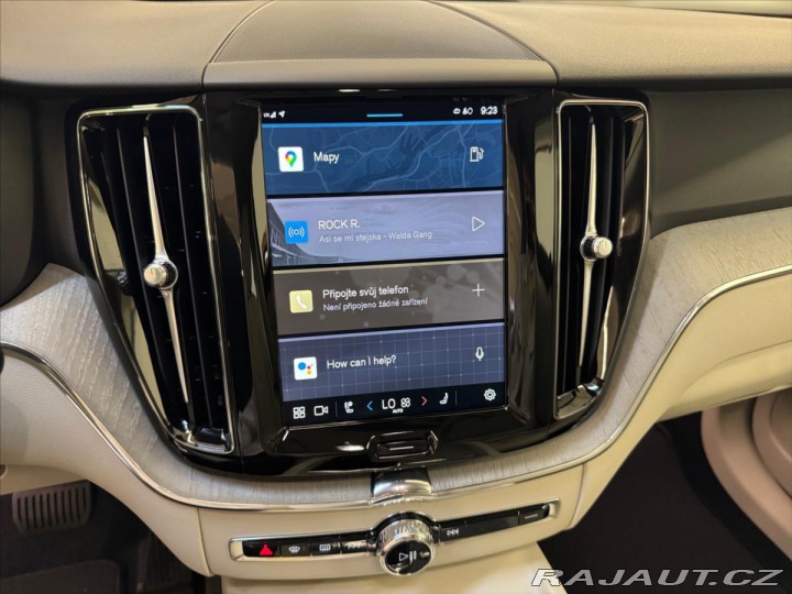 Volvo XC60 2,0 B4 AWD Plus Dark 9283 2024