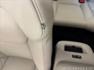 Volvo XC60 2,0 B4 AWD Plus Dark 9283 2024