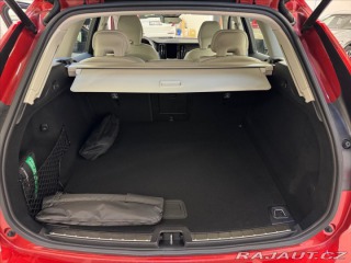 Volvo XC60 2,0 B4 AWD Plus Dark 9283 2024