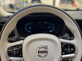 Volvo XC60 2,0 B4 AWD Plus Dark 9283 2024