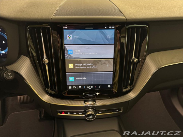 Volvo XC60 2,0 B5 AWD Plus Dark 5951 2025