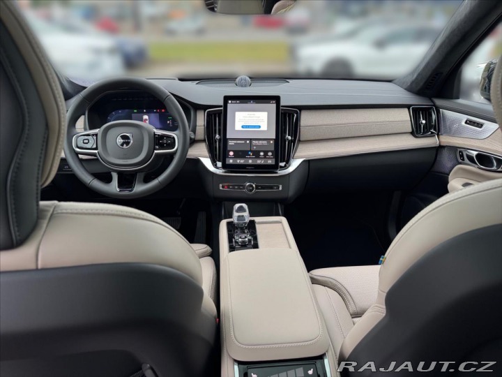 Volvo XC90 2,0 T8 AWD Ultra Dark 127 2025