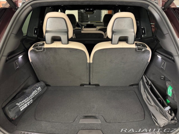 Volvo XC90 2,0 T8 AWD Ultra Dark 127 2025