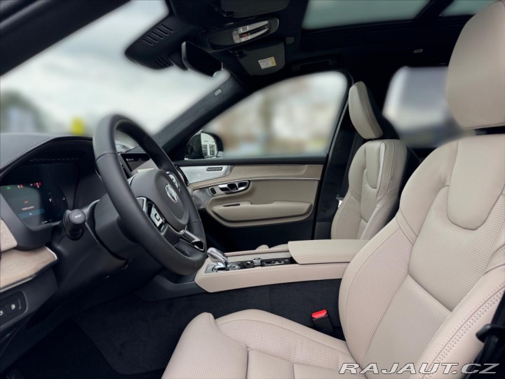 Volvo XC90 2,0 T8 AWD Ultra Dark 127 2025