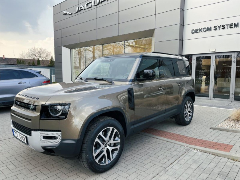 Land Rover Defender 3,0 SE D300  předváděcí v