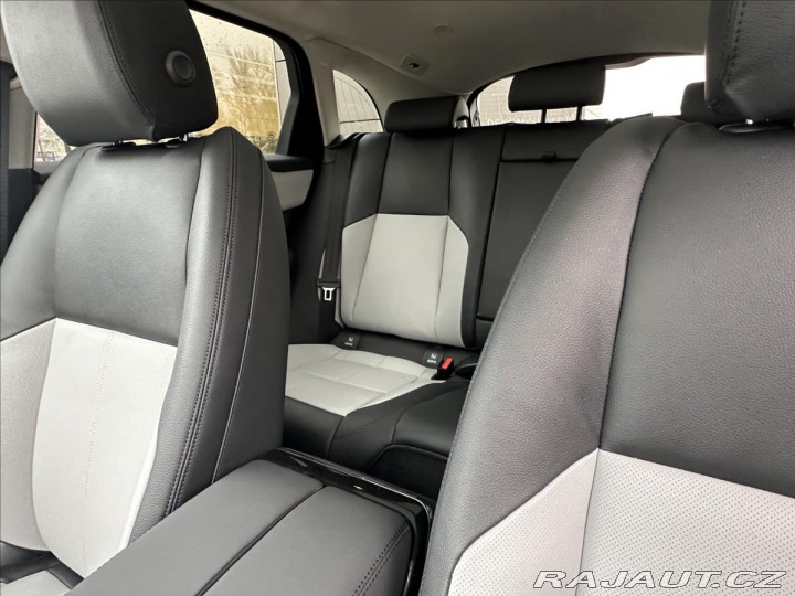 Land Rover Range Rover Velar 3,0 Dynamic SE D300 před 2024