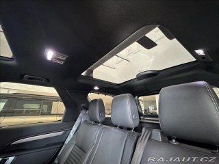 Land Rover Discovery 3,0 Dynamic HSE D350 AWD 2024