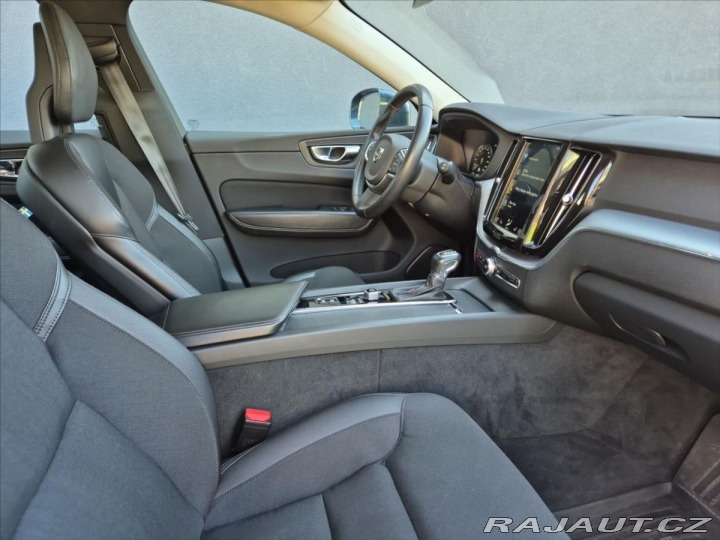 Volvo XC60 2,0 T5 AWD Momentum 2018