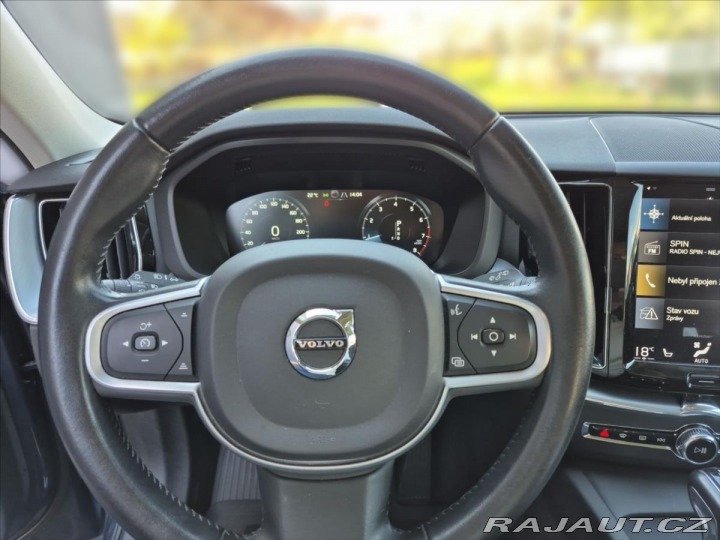 Volvo XC60 2,0 T5 AWD Momentum 2018