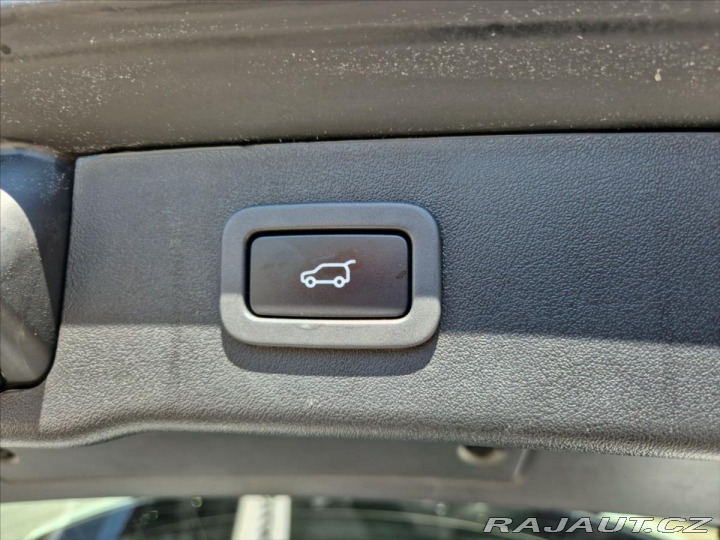 Jaguar XF 2,0 20d AWD R-Sport PANOR 2018