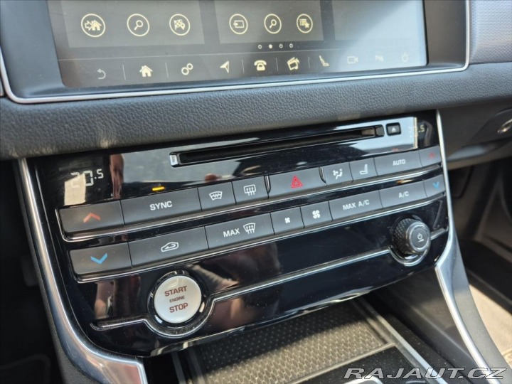 Jaguar XF 2,0 20d AWD R-Sport PANOR 2018