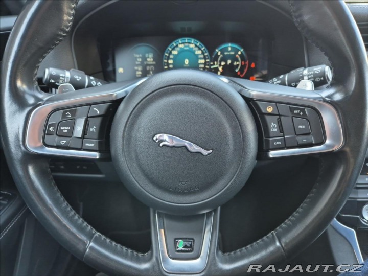 Jaguar XF 2,0 20d AWD R-Sport PANOR 2018